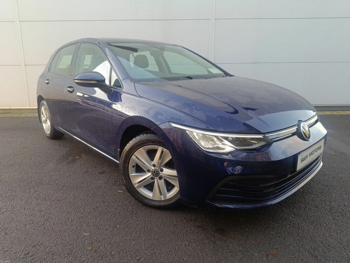 Volkswagen Golf 2.0 TDI 115HP Life DSG Auto 5dr - Image 1