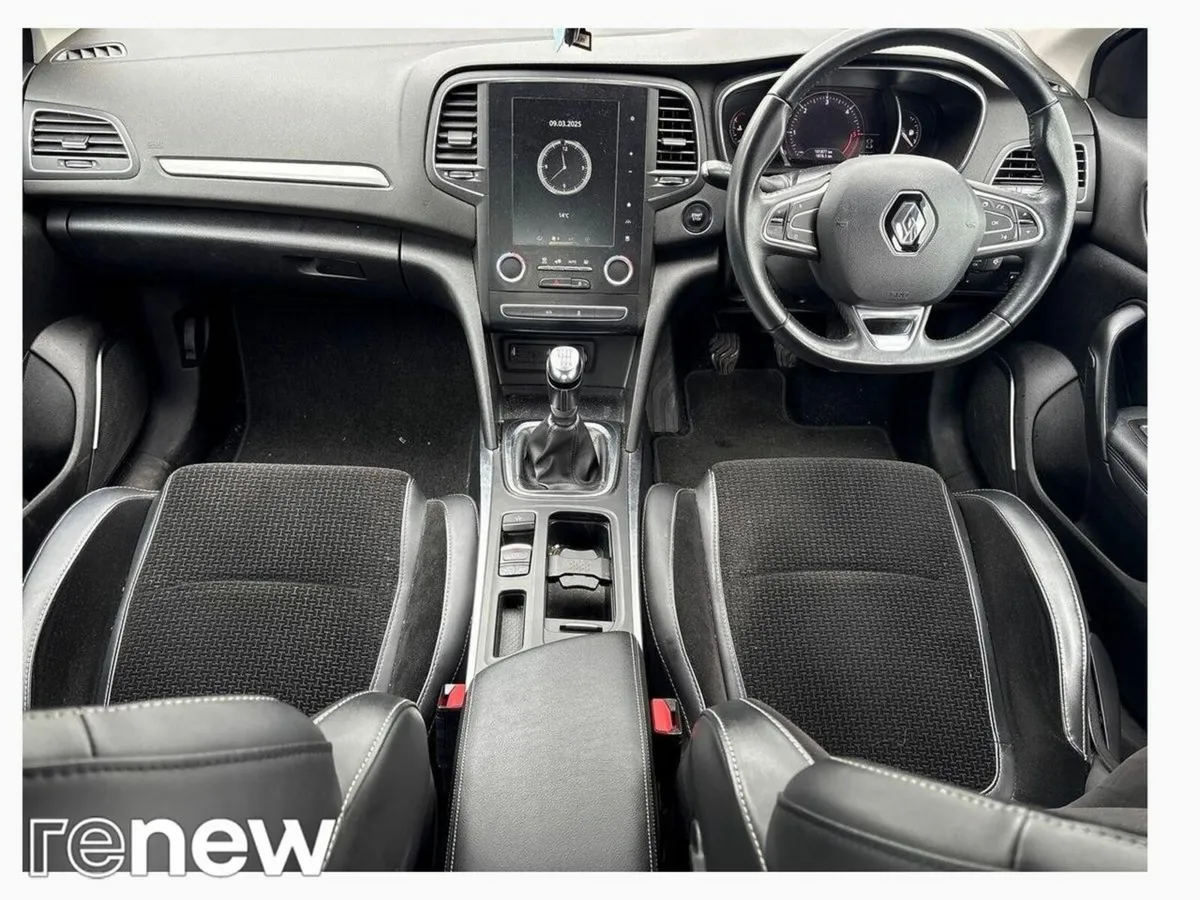 Renault Megane 1.5 Blue dCi 115 Iconic - Image 2