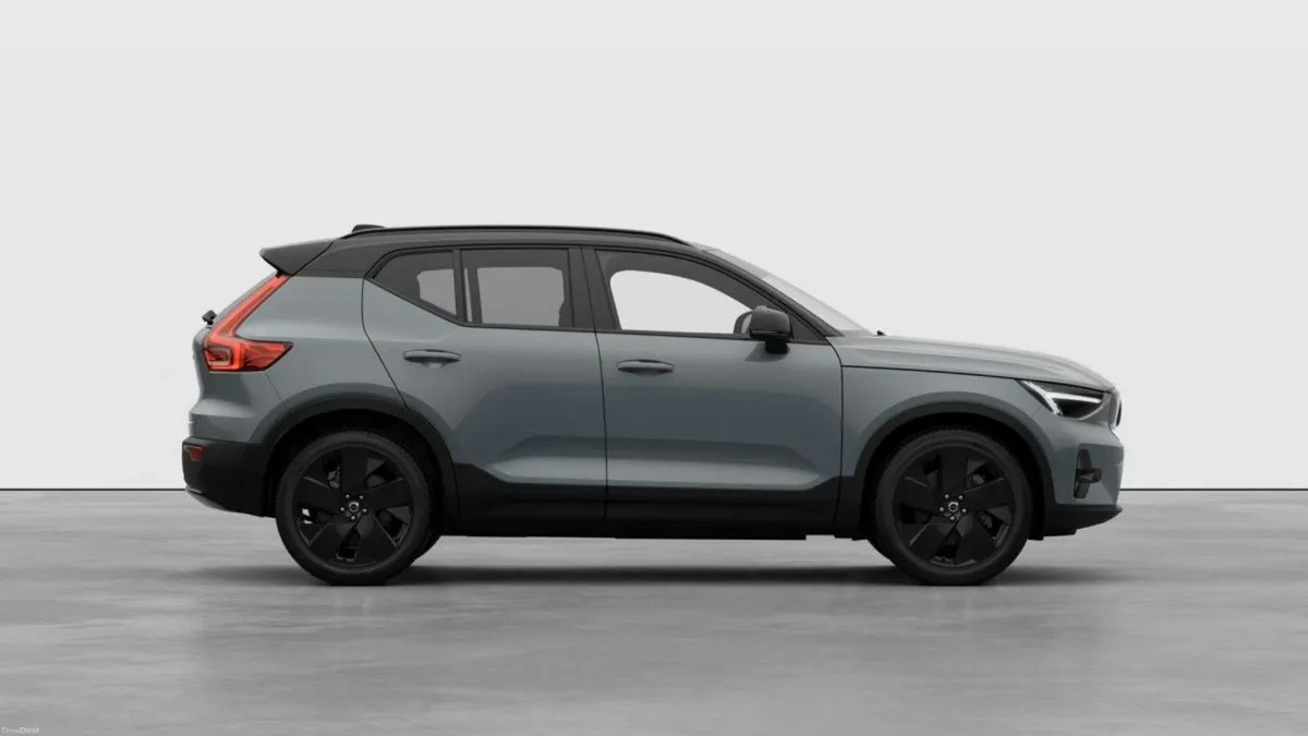 Volvo EX40 BLACK EDITION LONG *560KMS RANGE* €120 - Image 2