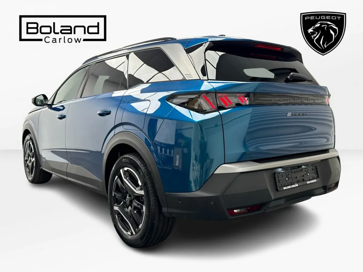 Peugeot 5008 E ALLURE *FREE EV CHARGER* €110 PER W - Image 3