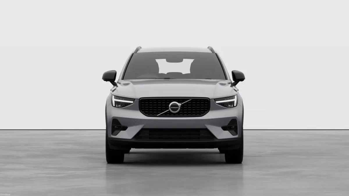 Volvo XC40 B3 MHEV *ORDER FOR 261* €130 P/W ON PCP - Image 3