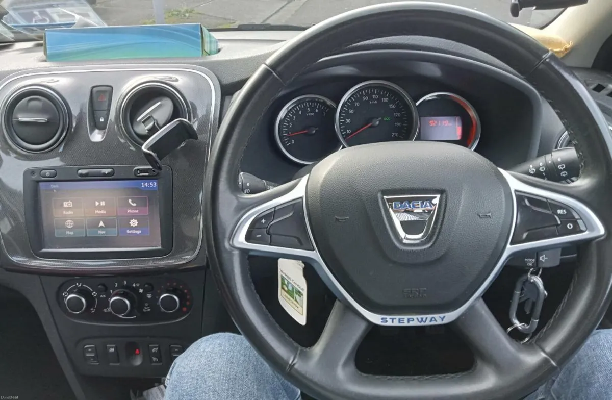 Dacia 2018 : NCT March 2028/ Taxed 12/2026/94km - Image 4