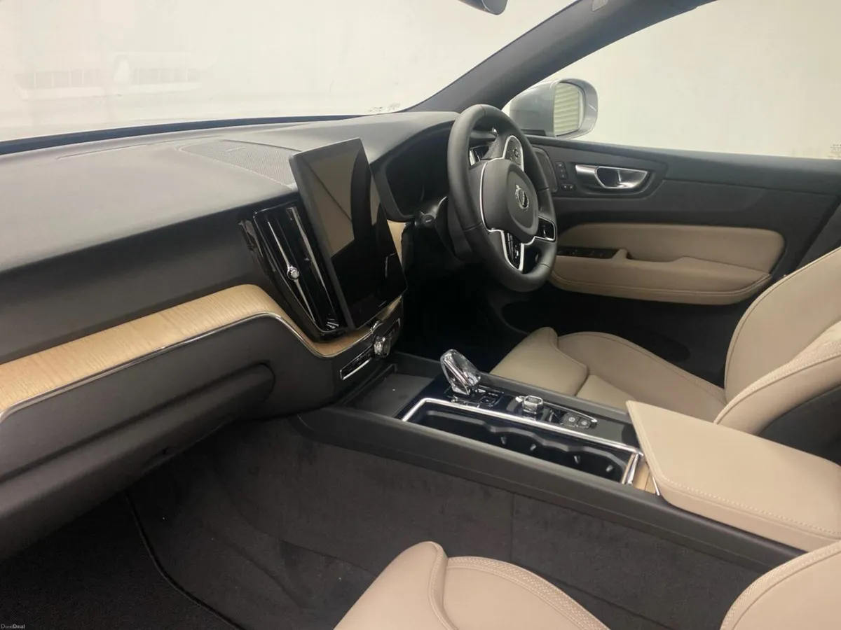 Volvo XC60 Plus Bright in Aurora Sliver with the C - Image 6