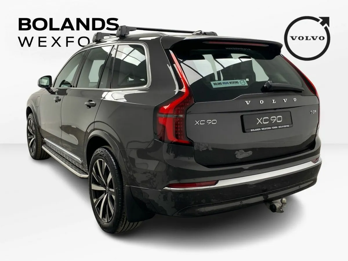 Volvo XC90 Platinum Grey Plus Bright edition - Image 4