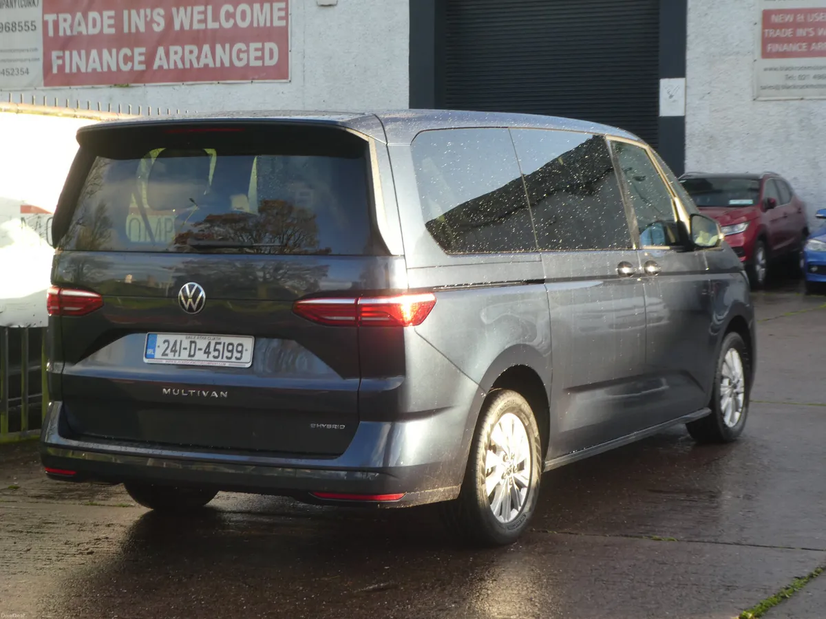 Volkswagen T7 2024 - Image 2