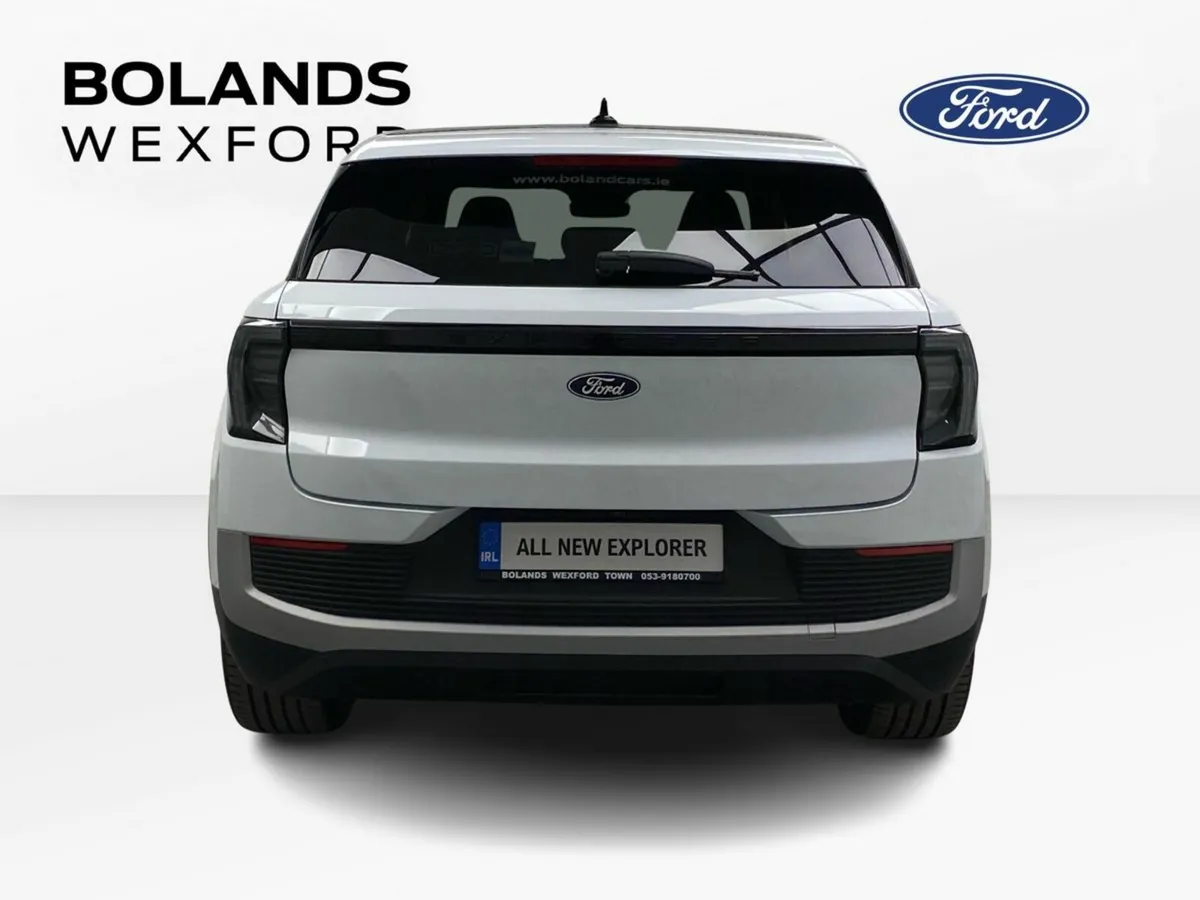 Ford Explorer Premium Extended Range 77kWh - Image 5