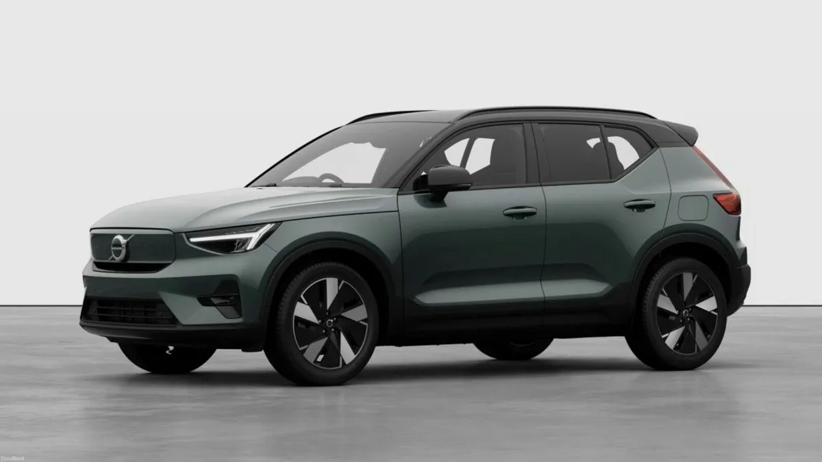 Volvo EX40 Plus Extended Range in Forest Lake - Image 1