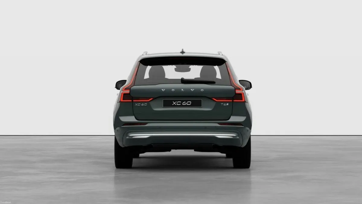 Volvo XC60 Plus Bright with Cardamom interior - Image 4