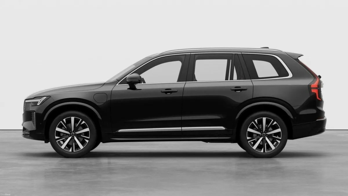 Volvo XC90 XC90 Onyx Black Plus Bright edition Car - Image 4