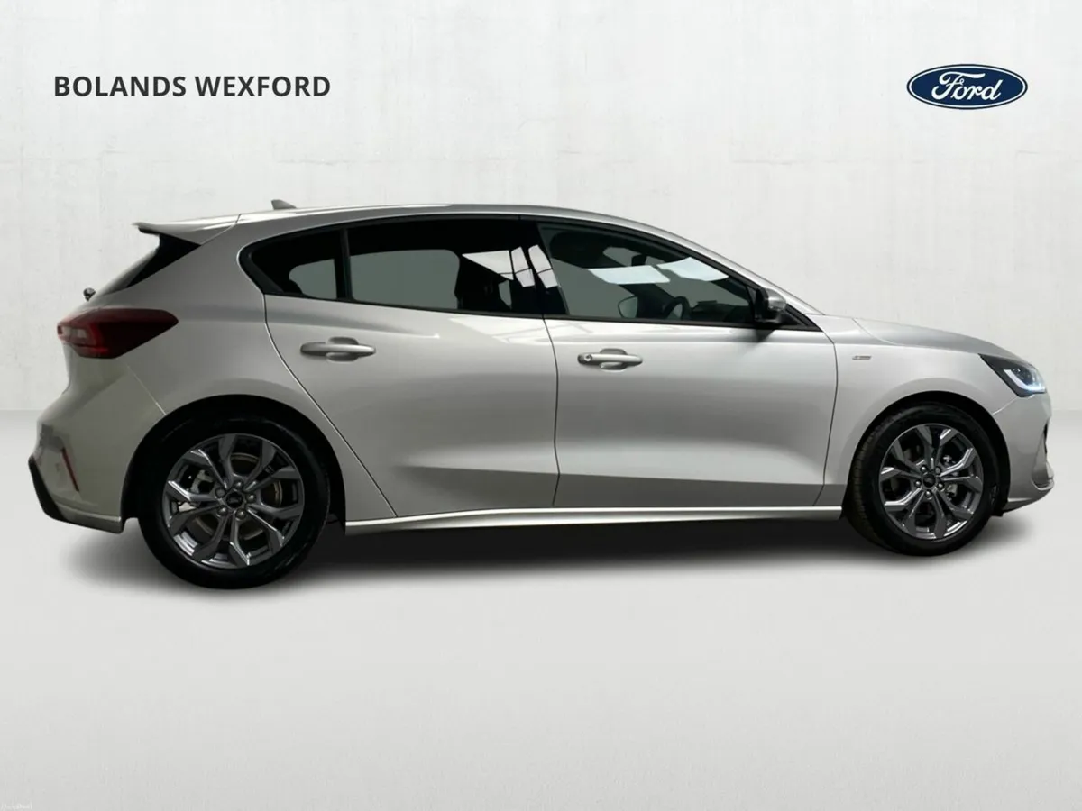 Ford Focus Ford Focus St-Line 1.5 EcoBlue Auto - Image 4