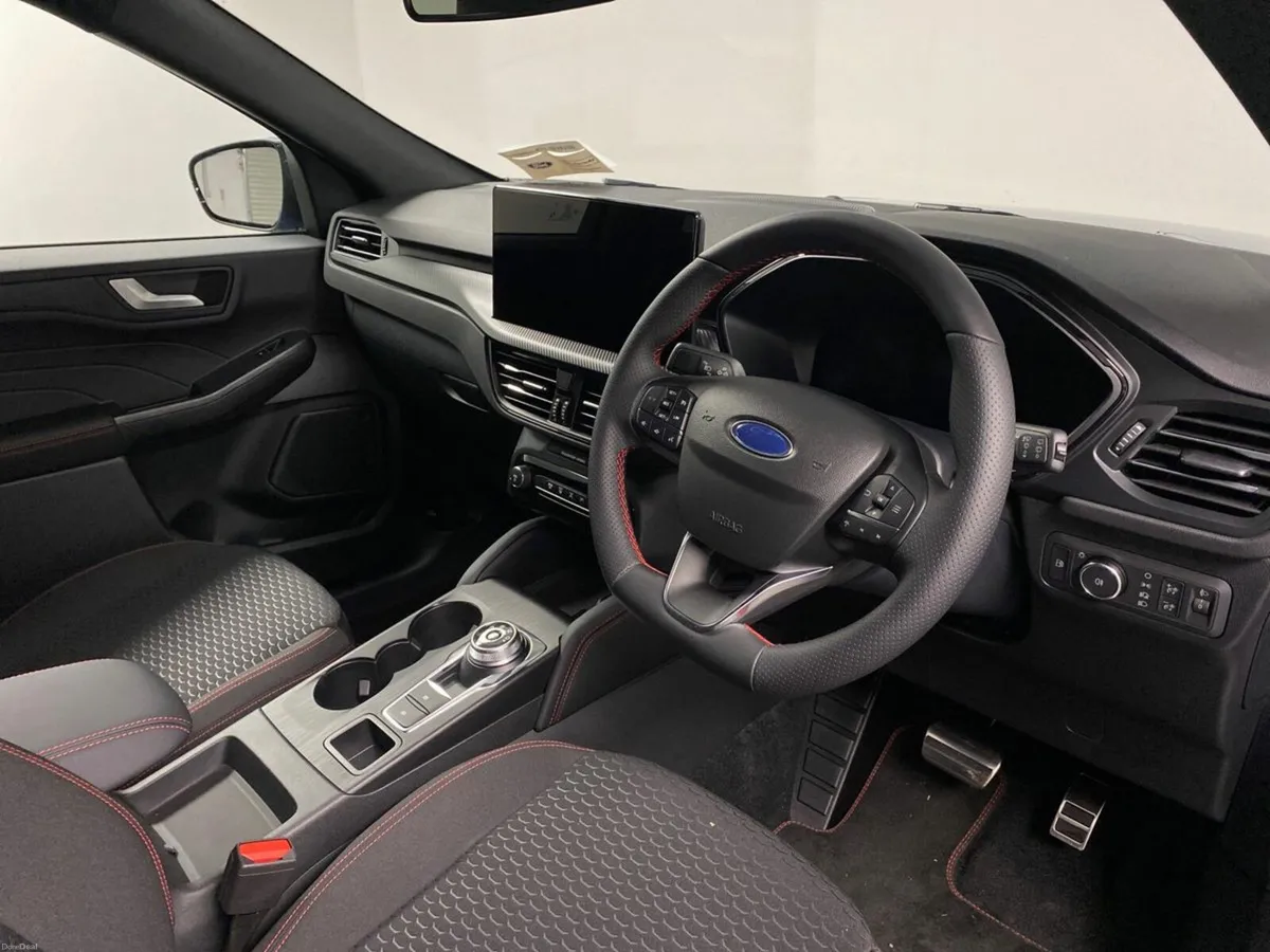 Ford Kuga ST-LINE PHEV 2.5 243PS - Image 6