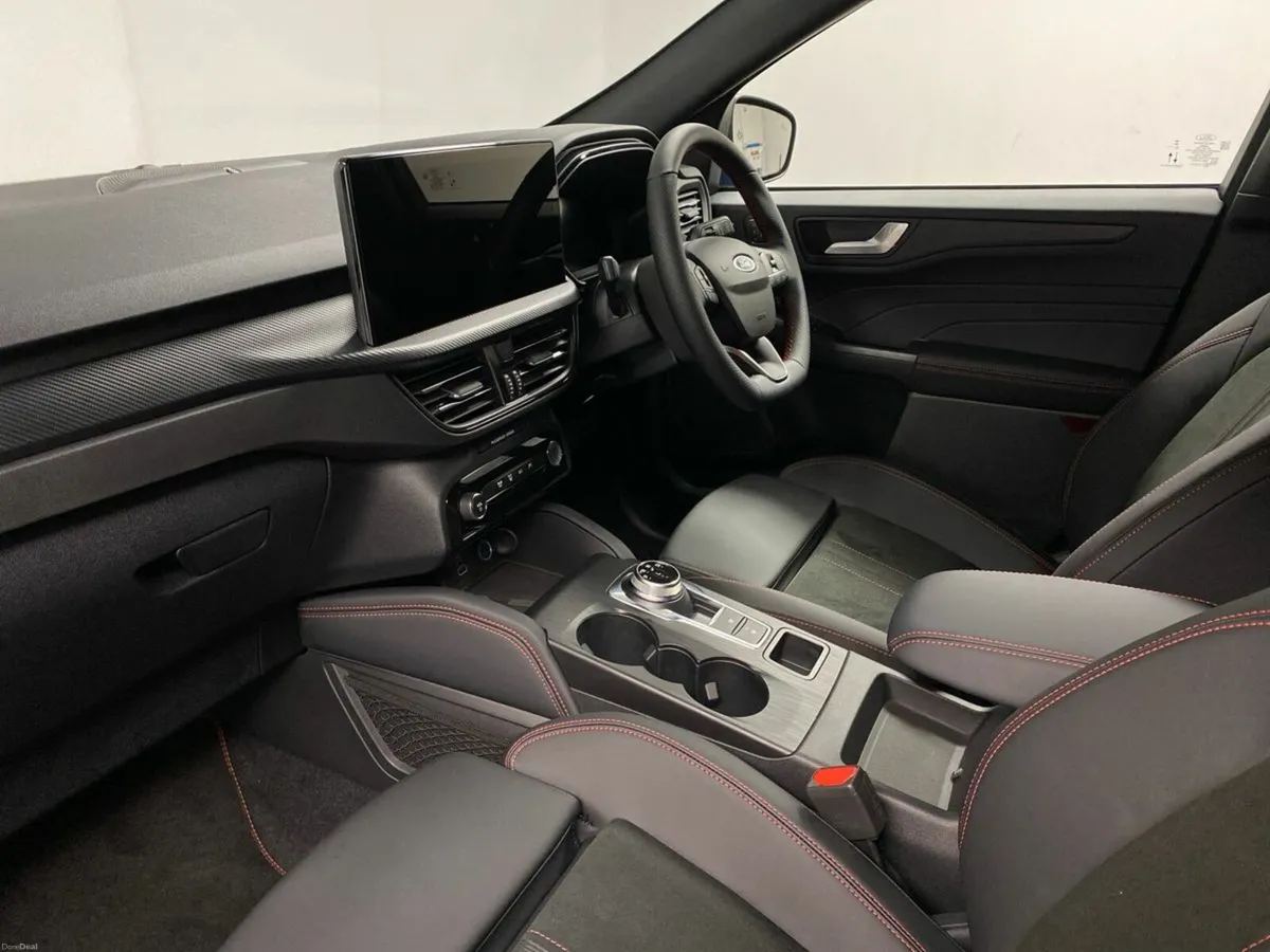 Ford Kuga ST-LINE X Duratec 2.5 PHEV - Image 3