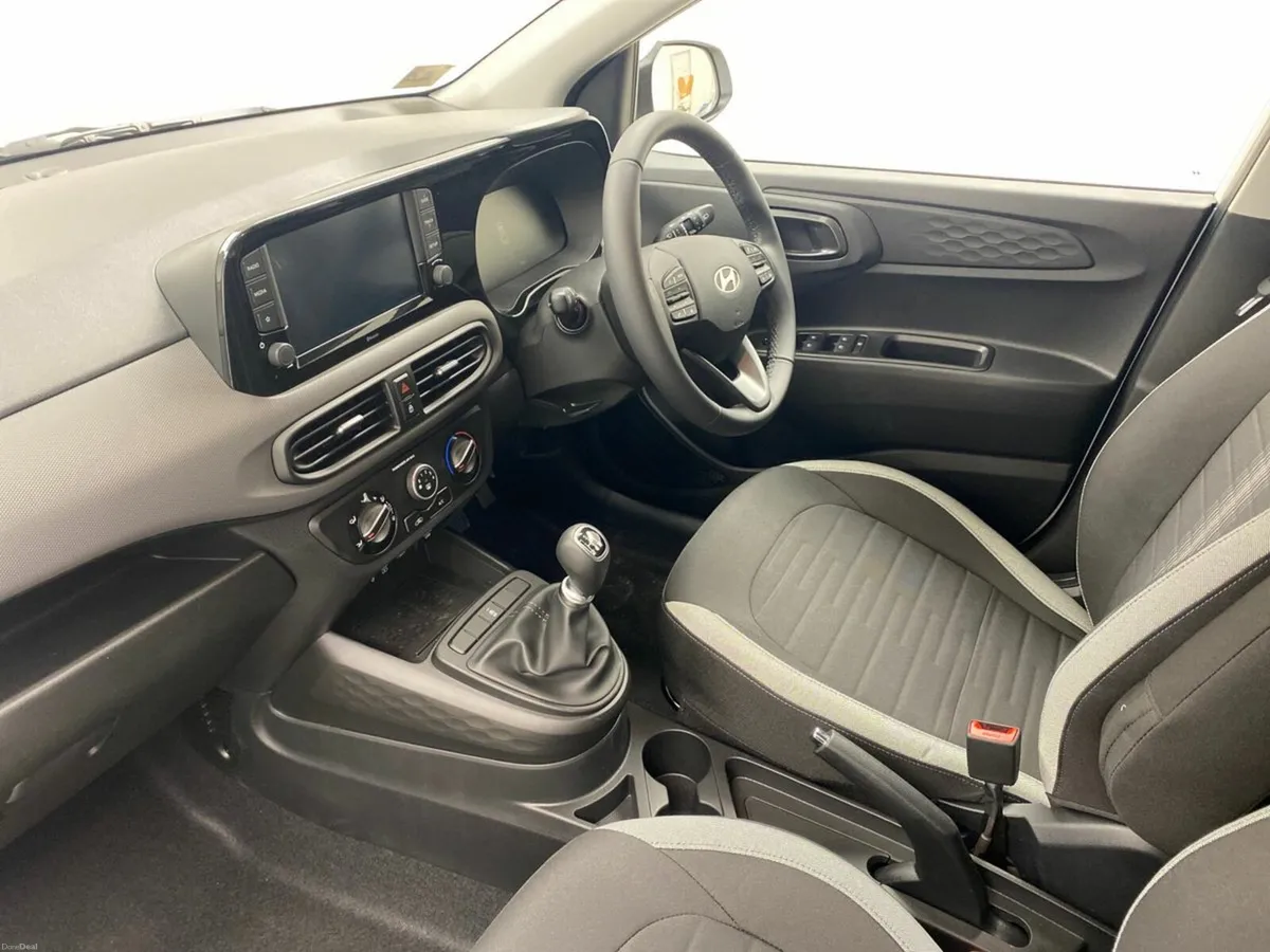 Hyundai i10 FL Deluxe Plus - Image 3