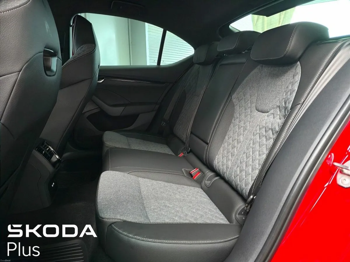 Skoda Octavia Sportline 2.0TDI 115Bhp - Image 6