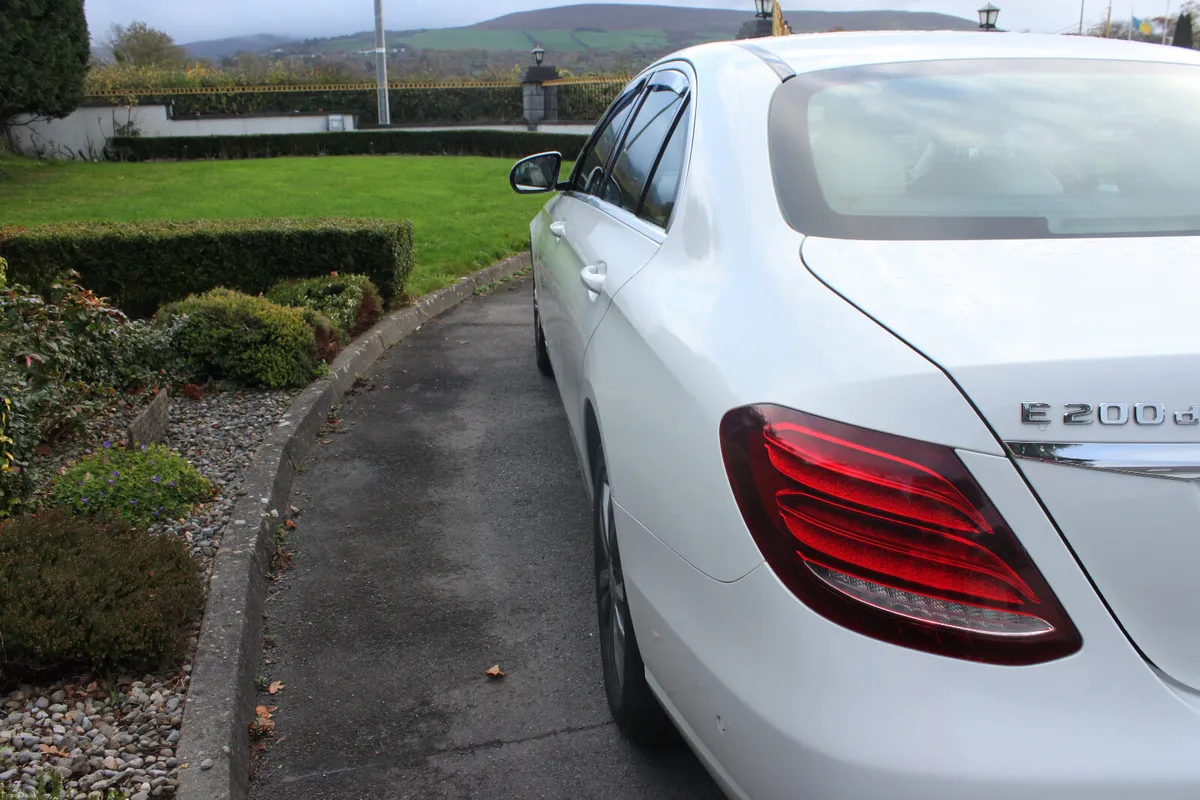 Mercedes-Benz E200 D AVANTGARDE, 2017 - Image 4