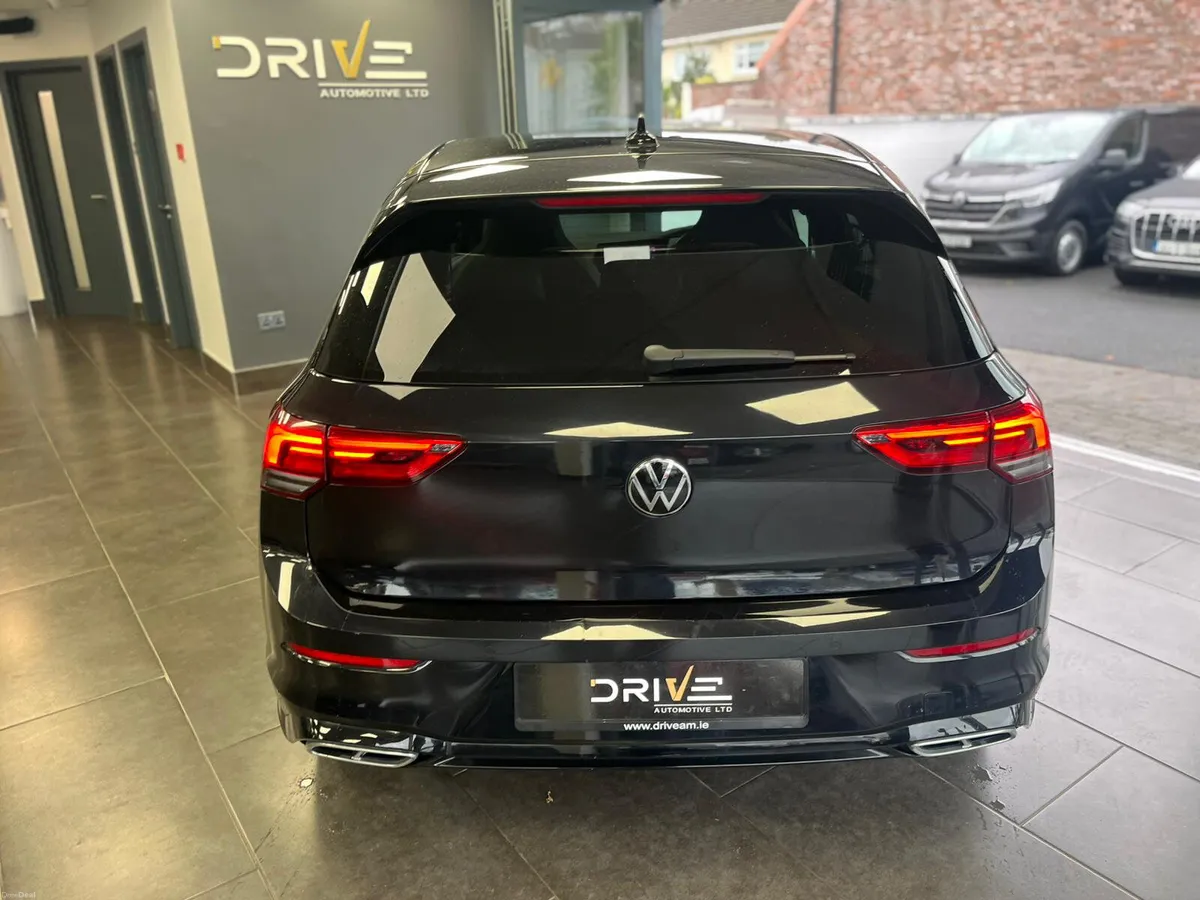 Volkswagen  Golf 2.0 TDI R-line Auto - Image 6