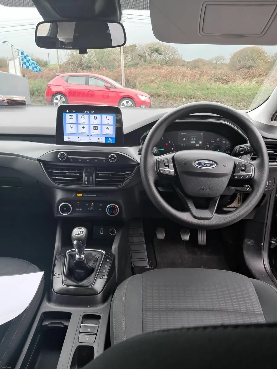 Ford Focus 2019 - Image 3