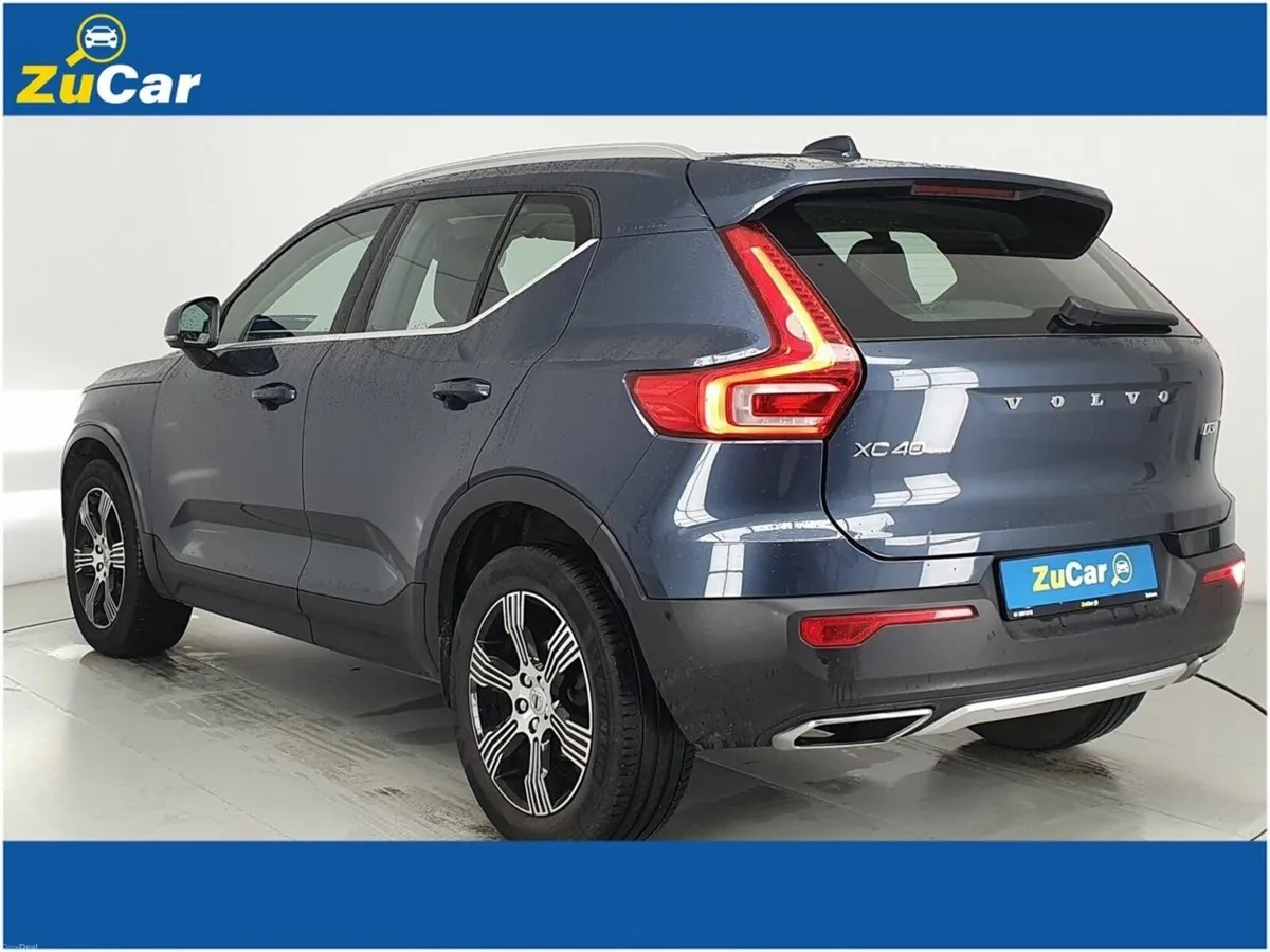 Volvo XC40 D3 FWD AUTOMATIC 150 INSCRIPTION - Image 4