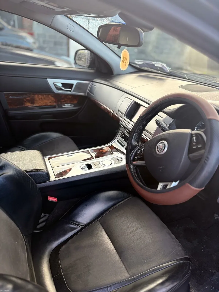 Jaguar XF 2012 NCT 01/27 Irish Car - Image 6