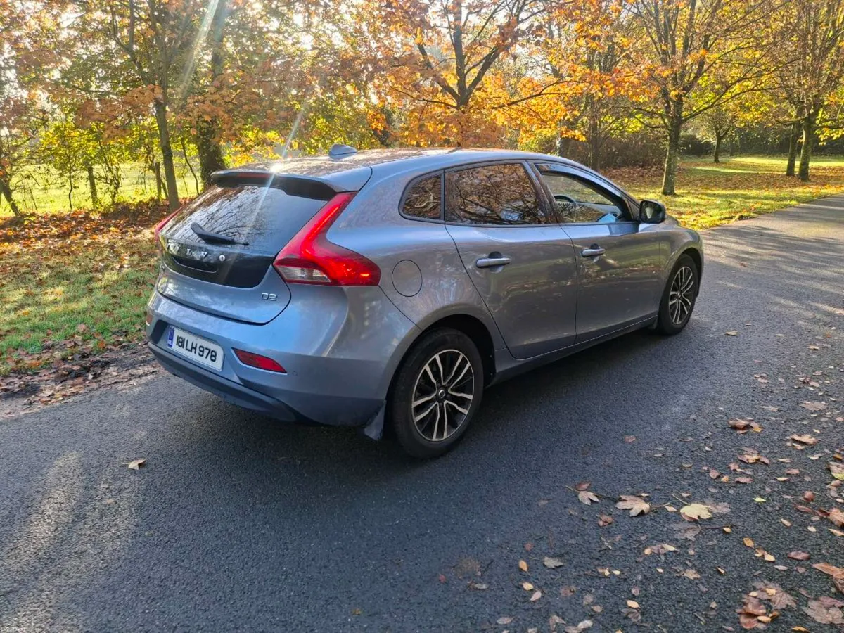 2018 VOLVO V40 MOMENTUM 2.0DIESEL NCT 01/2028 * - Image 4