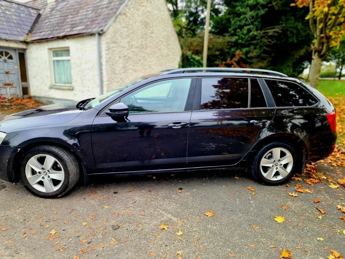Skoda Octavia 2013 Estate Diesel - Image 2