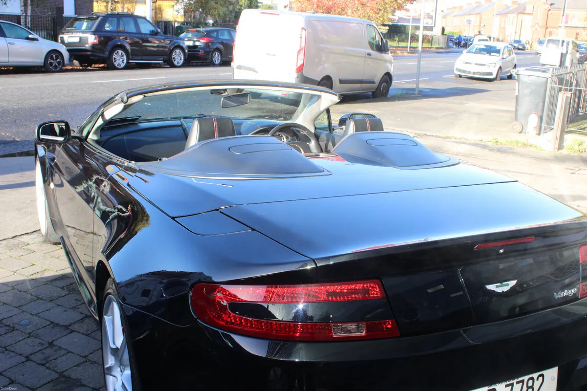 Aston Martin V8 VANTAGE 2008 - Image 4
