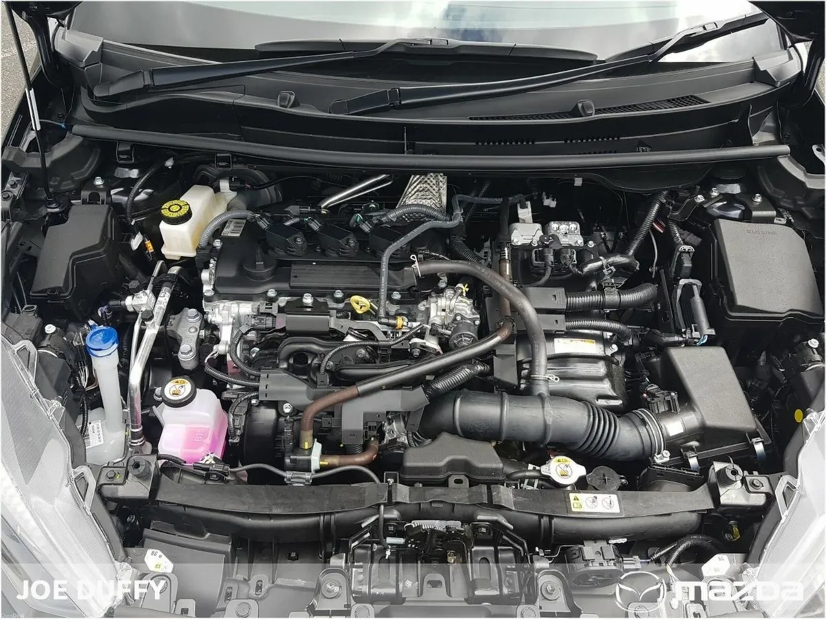 Mazda Mazda2 HYBRID 5DR (116ps) Centre-Line Auto * - Image 3