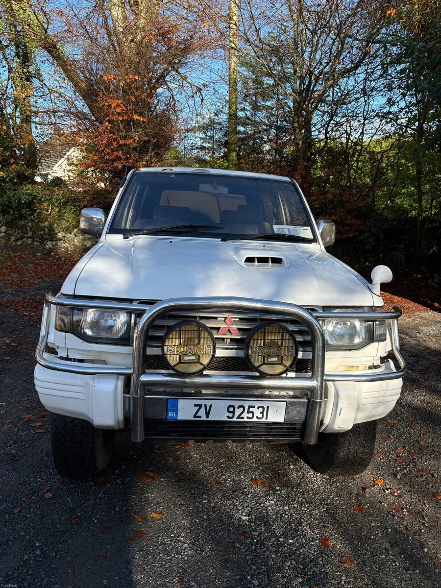 Mitsubishi Pajero - Image 2