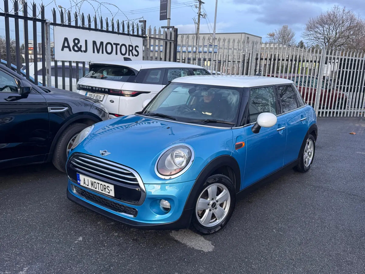 16 MINI COOPER DIESEL AUTOMATIC - Image 1