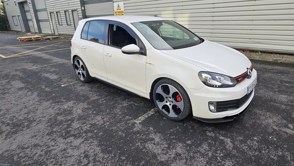 Golf gti - Image 2