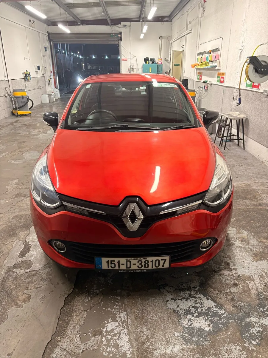 2015 RENAULT CLIO DYNAMIQUE!LOW MILAGE 73k miles! - Image 2