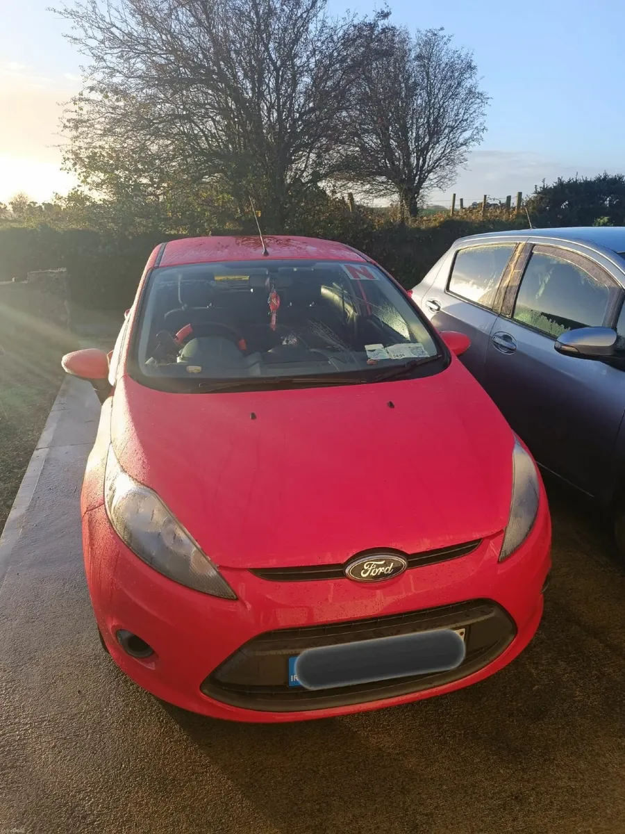 Ford Fiesta 2010 - Image 1