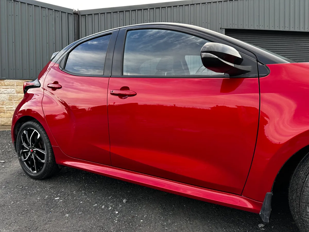 Toyota Yaris 221’ 1.5 Hybrid GR Premier LOW KMs - Image 6