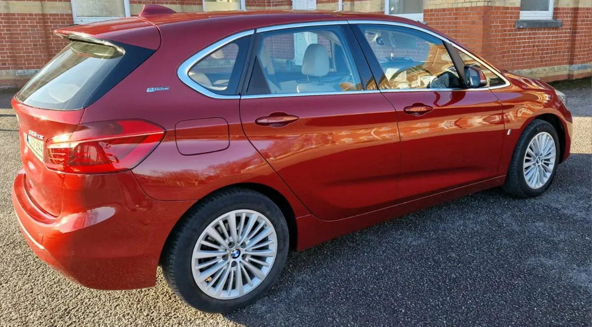 Bmw 225 xe Active Tourer Plug-In Hybrid Automatic - Image 3