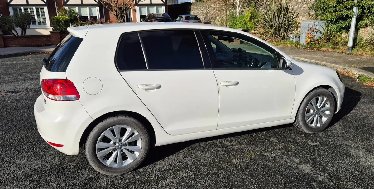 Volkswagen Golf 2012 Automatic Petrol 1.2 - Image 3