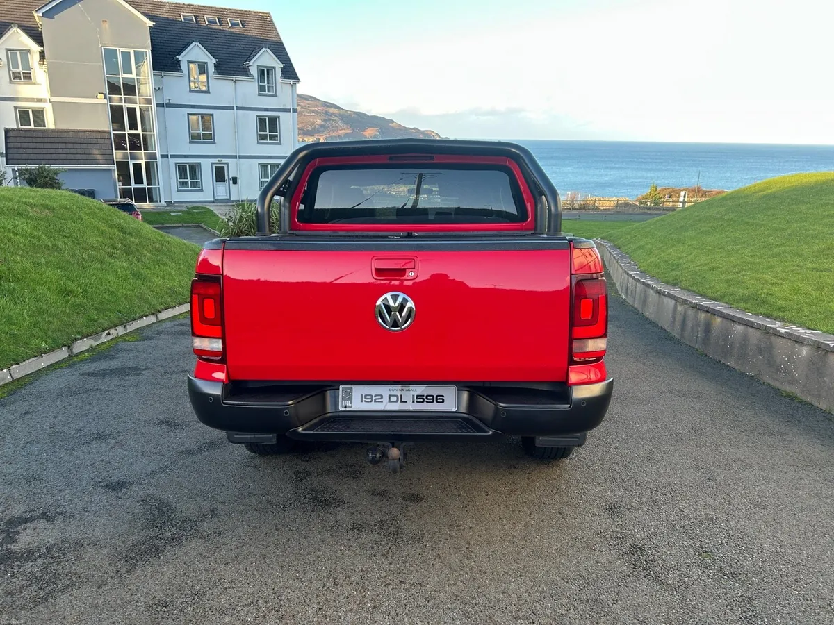 2019 Volkswagen Amarok black edition - Image 3