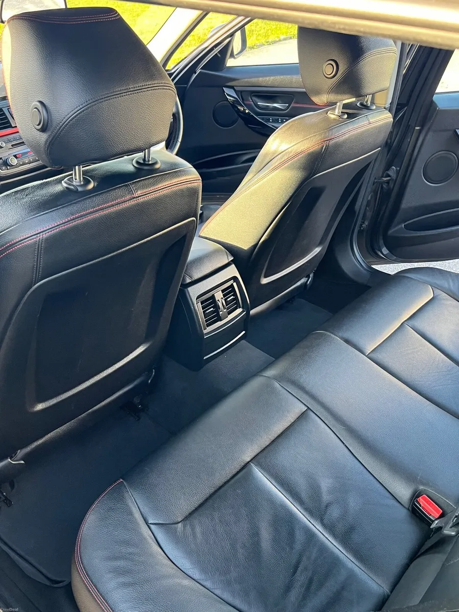 BMW 3-Series 2013 - Image 4