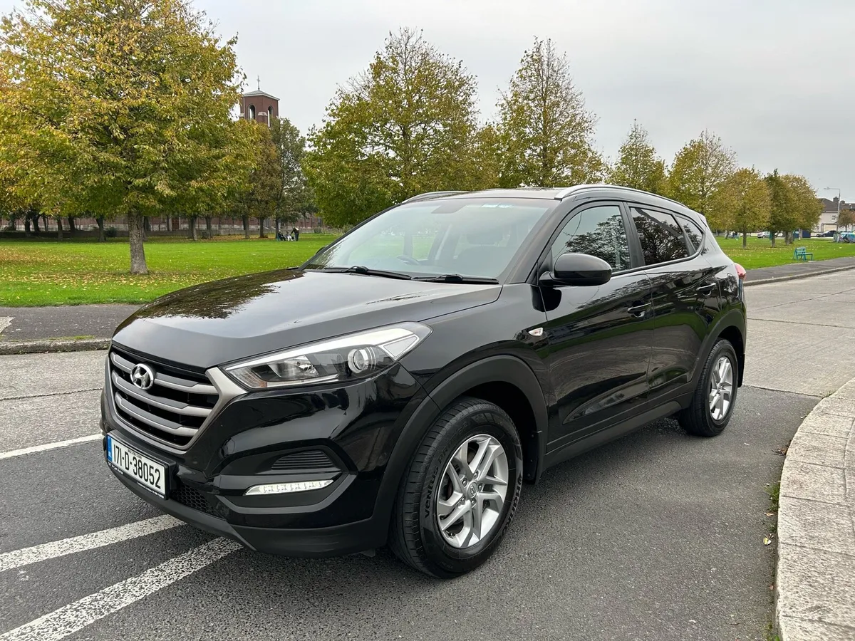 2017 HYUNDAI TUCSON COMFORT NCT 04-27 / TAX 03-26 - Image 2