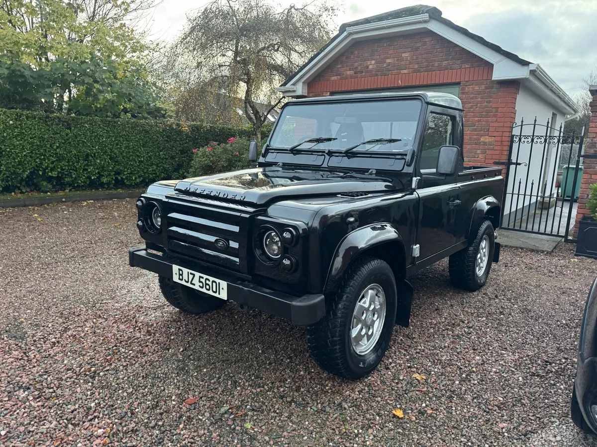 2001 Defender 90 SVX - Image 3