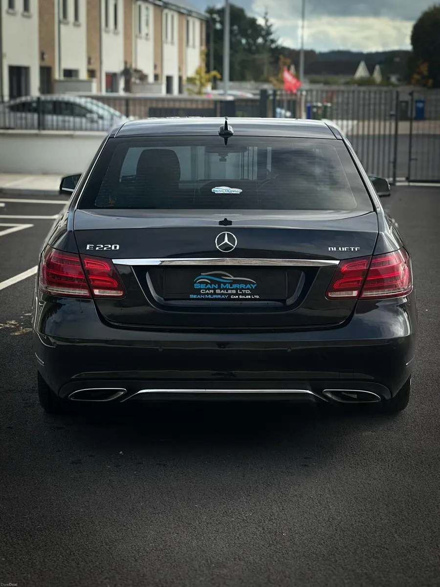 Mercedes-Benz E-Class 2015 - Image 6