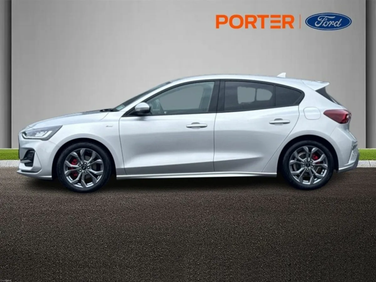 Ford Focus *SALE NOW ON* 1.0T MHEV ST-LINE 125PS - Image 6