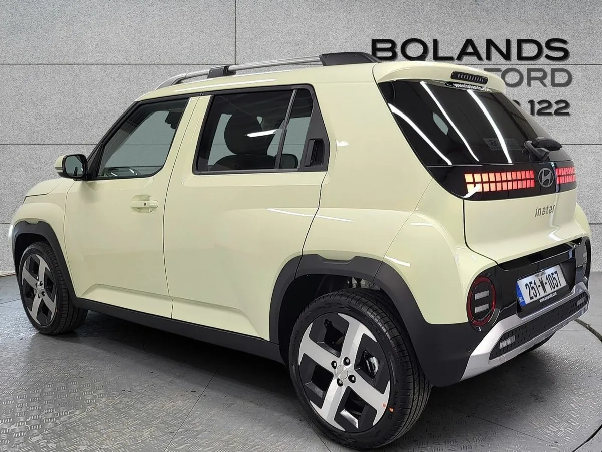 Hyundai INSTER Inster Elegance 49 kW Finance from - Image 3
