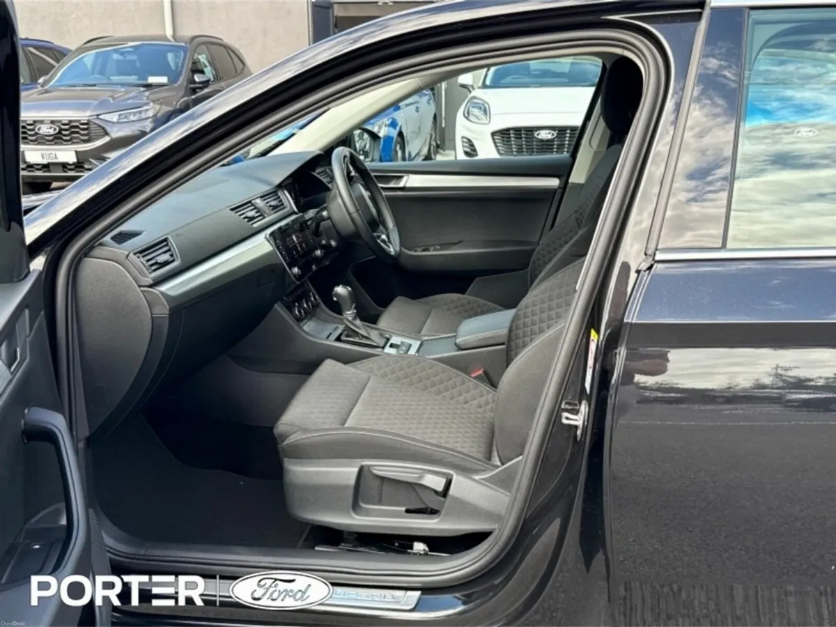 Skoda Superb 2.0 TDI AMBITION 150PS DSG *AUTO* - Image 4