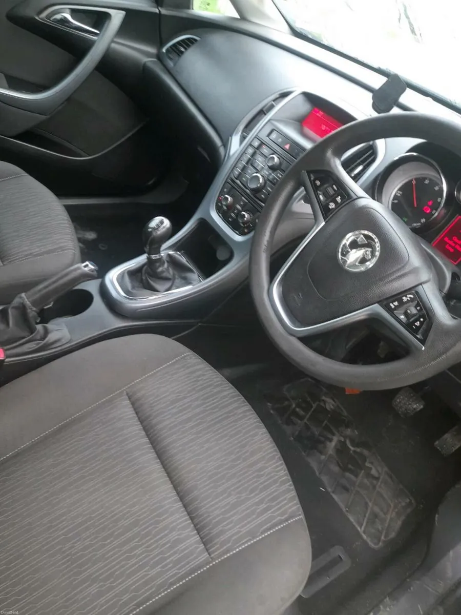 Opel astra 1.7cdti 2013 nct 6/26 - Image 2