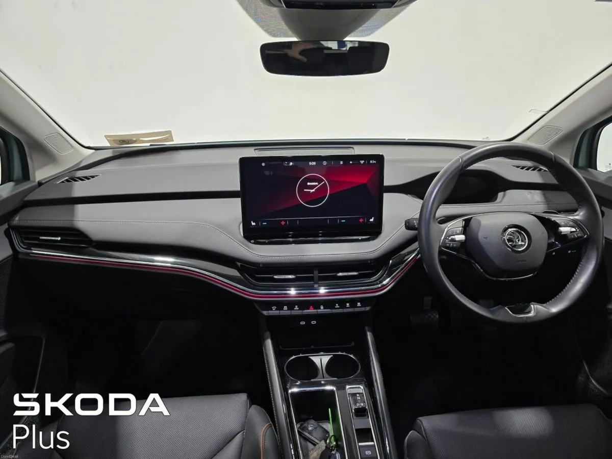 Skoda Enyaq  IV60 LEATHER / CLEV PACK / HEAT PUMP - Image 2