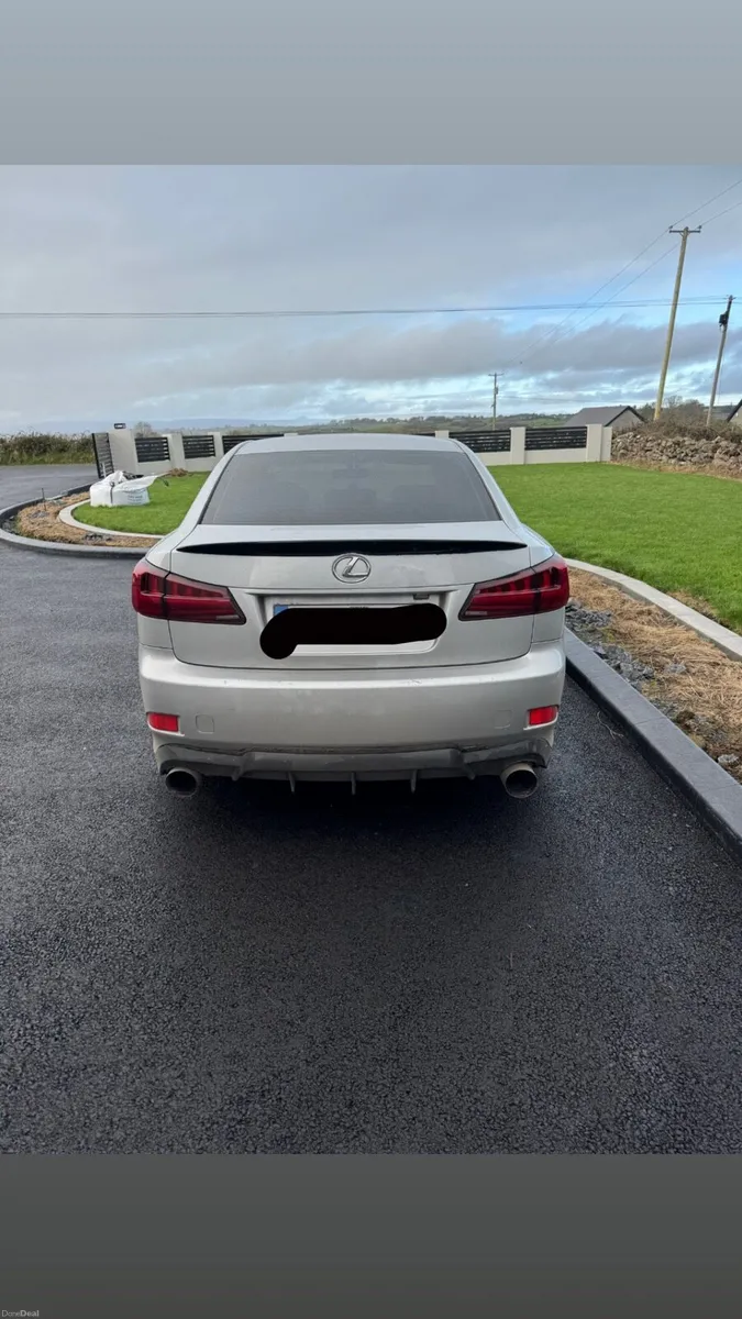 Lexus is200D - Image 2
