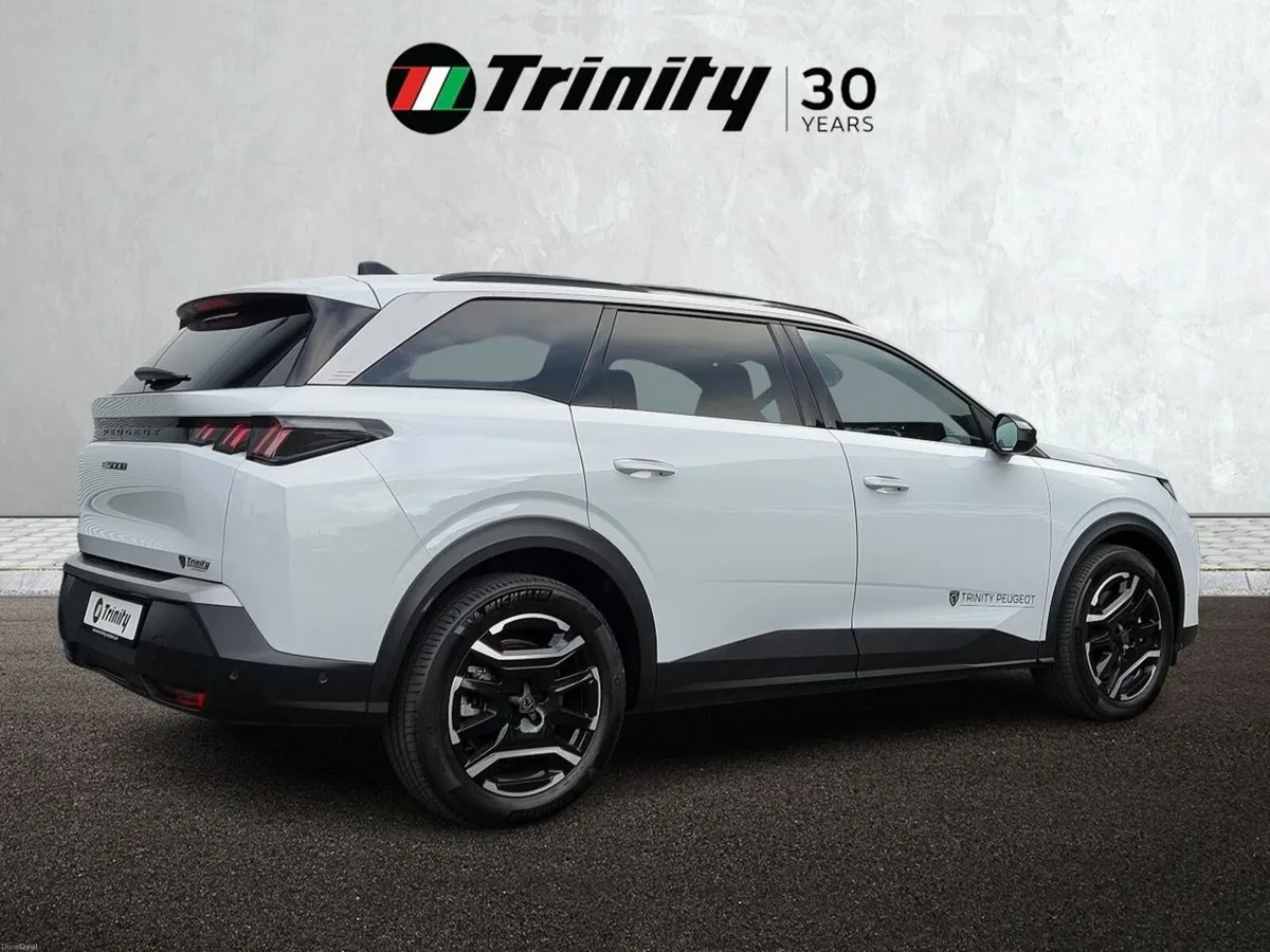 Peugeot 5008 ** eALLURE ** BEV 73Kwh 210HP ** TRIN - Image 3