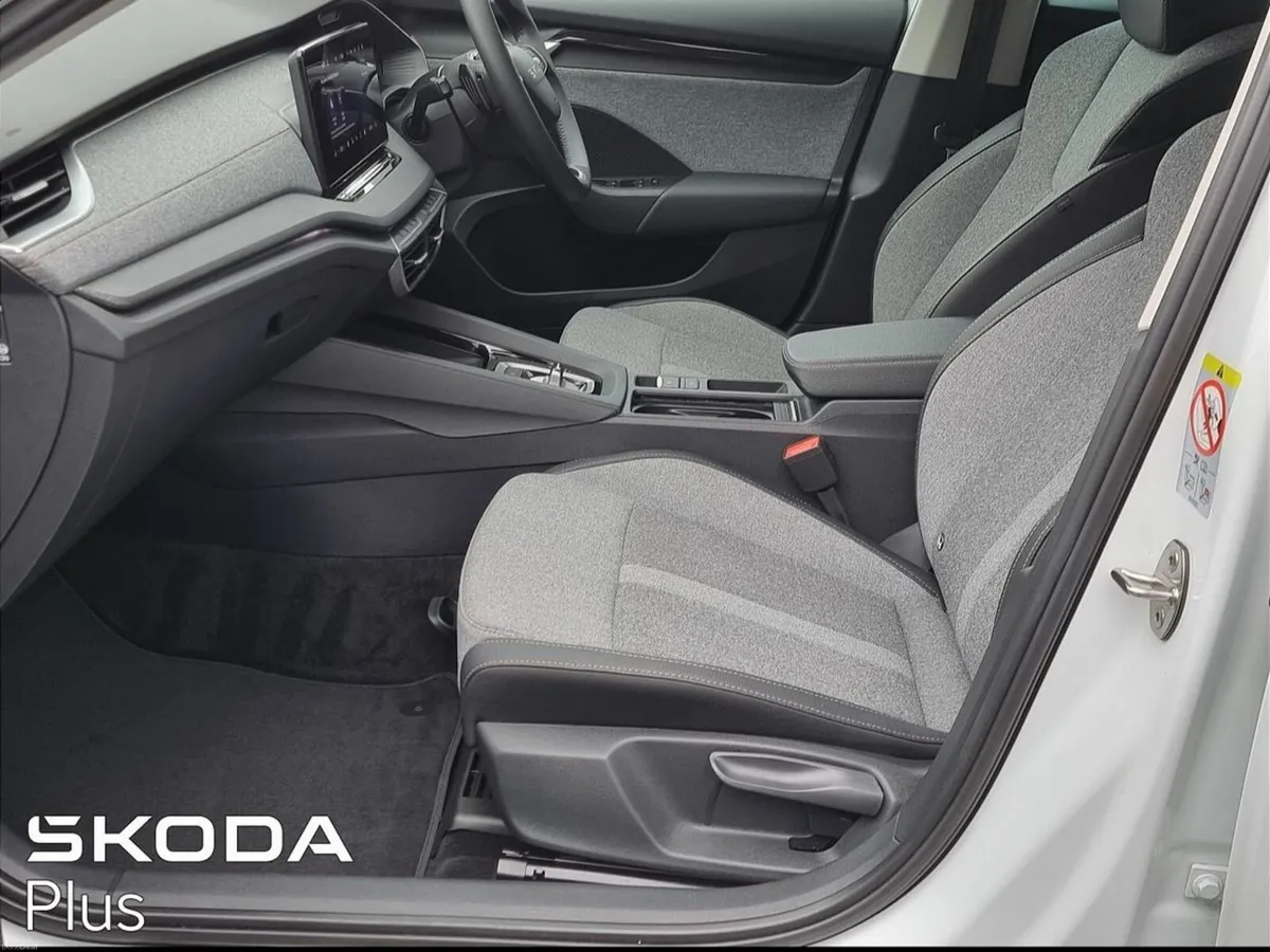 Skoda Octavia ** SELECTION+ MHEV ** 1.5TSI 150HP * - Image 4