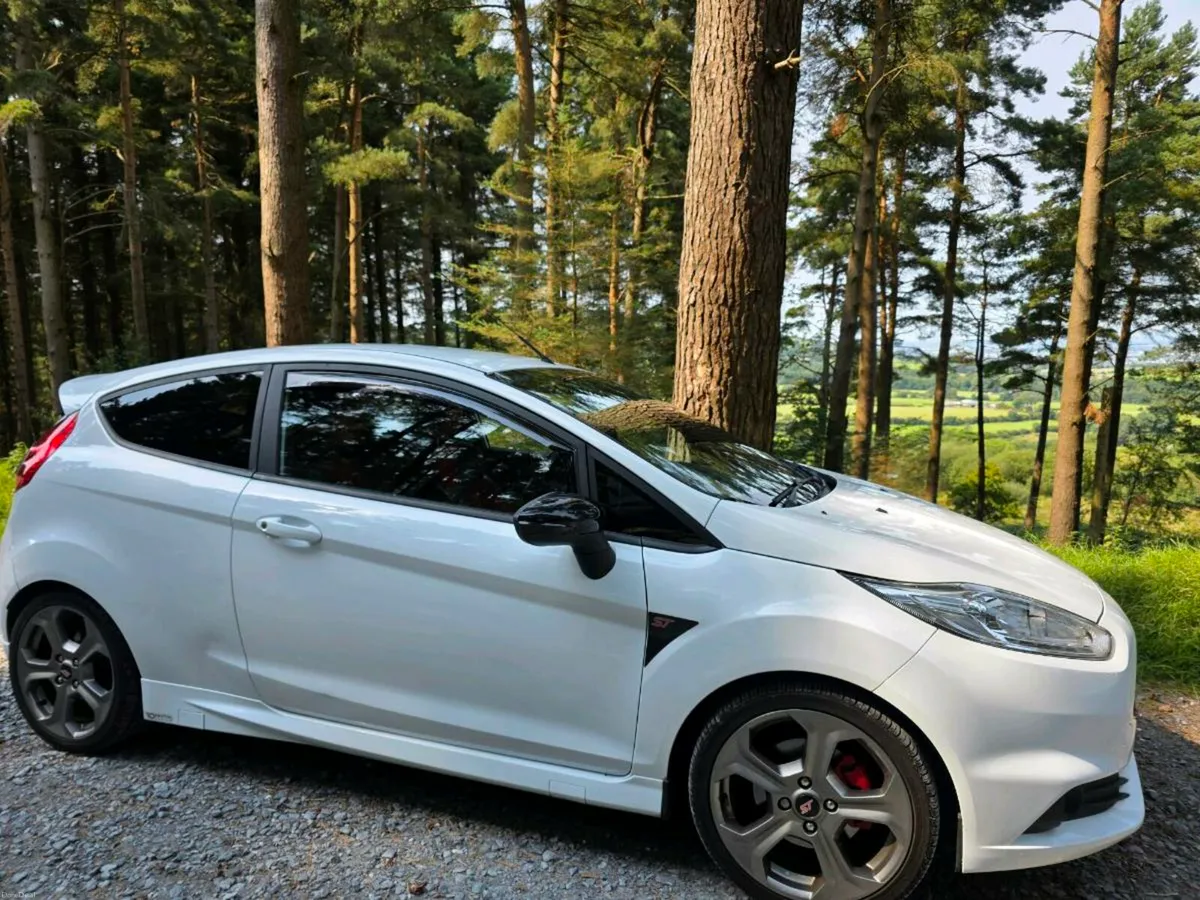Ford Fiesta ST 180 - Image 1
