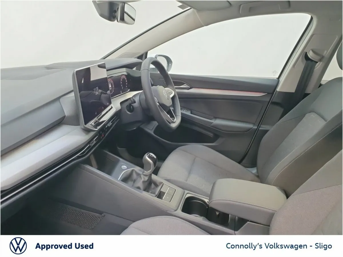 Volkswagen Golf EDITION 75 2.0 TDI 116HP - Image 4